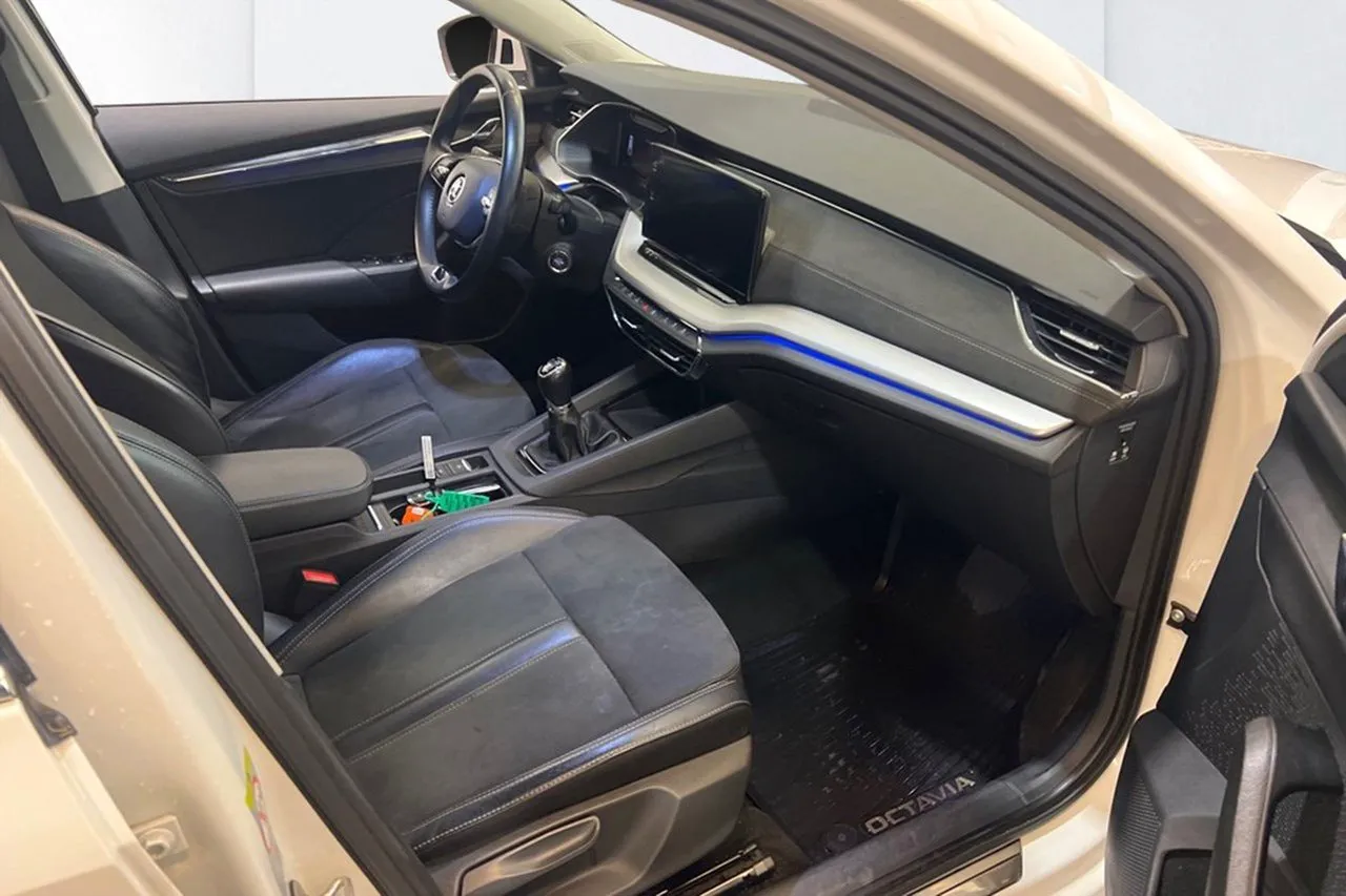 Skoda Octavia bild 7