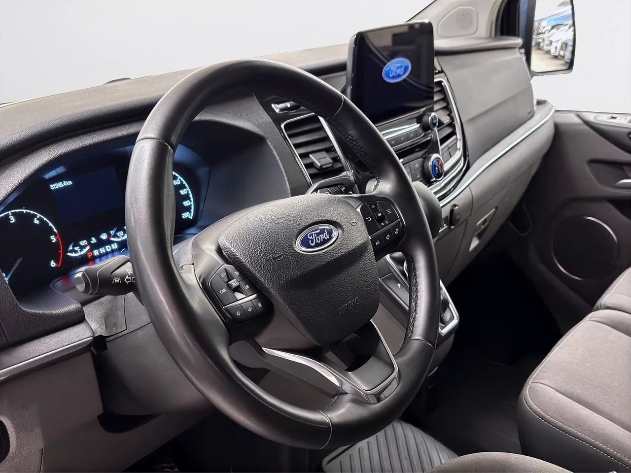 Ford Tourneo Custom bild 10