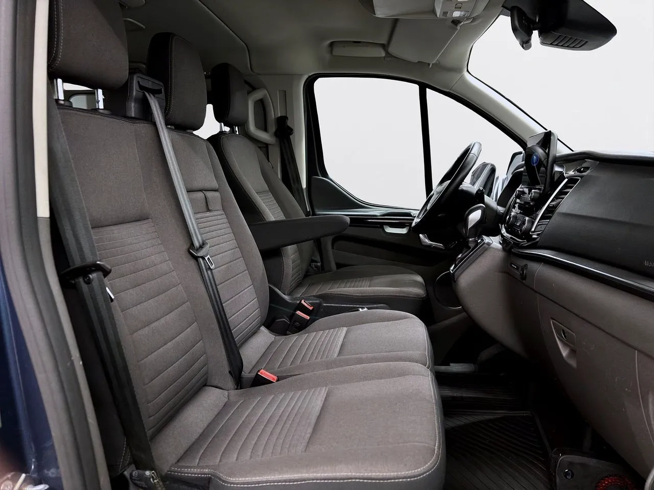 Ford Tourneo Custom bild 11