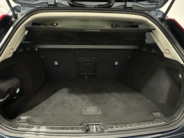 Volvo V60 T4 Momentum Edition - 2020