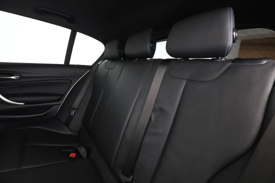 BMW 120 bild 15