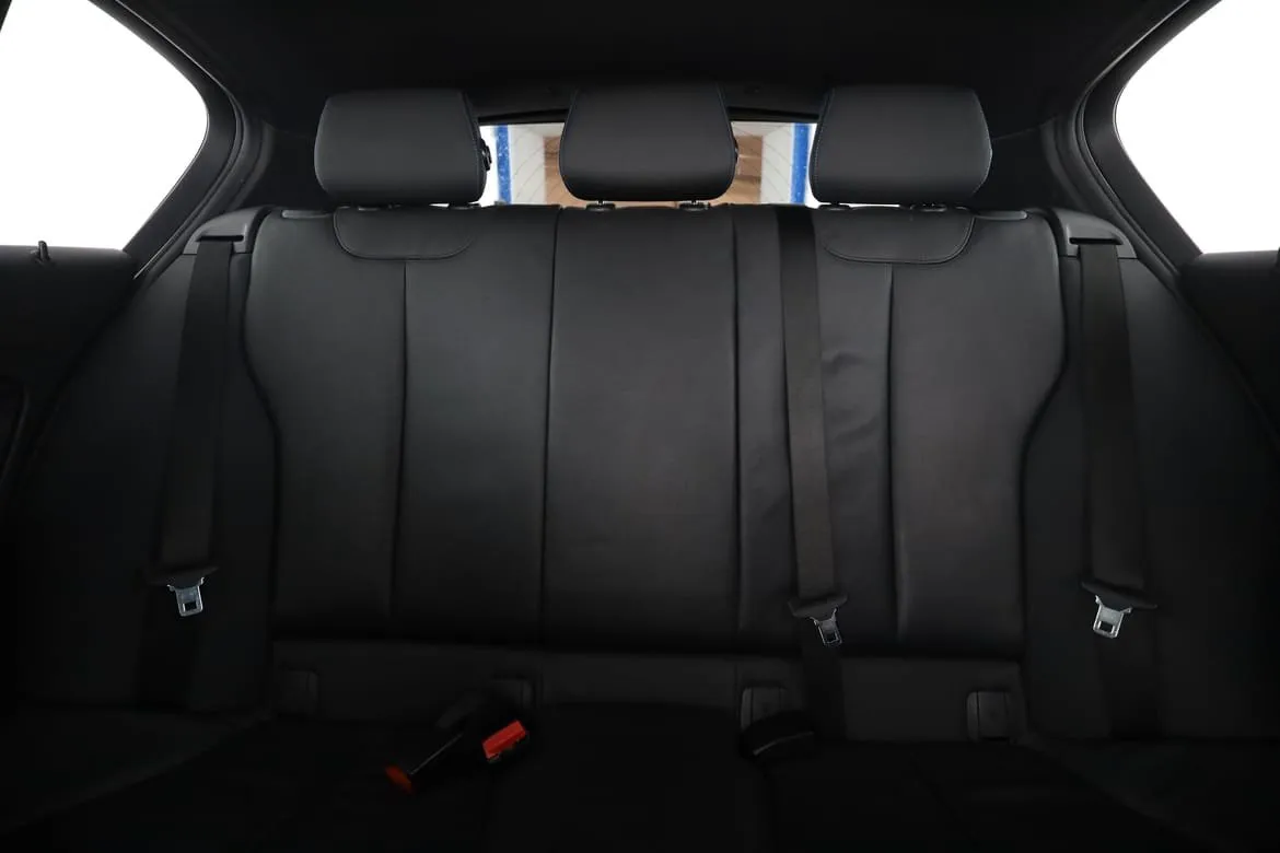 BMW 120 bild 16