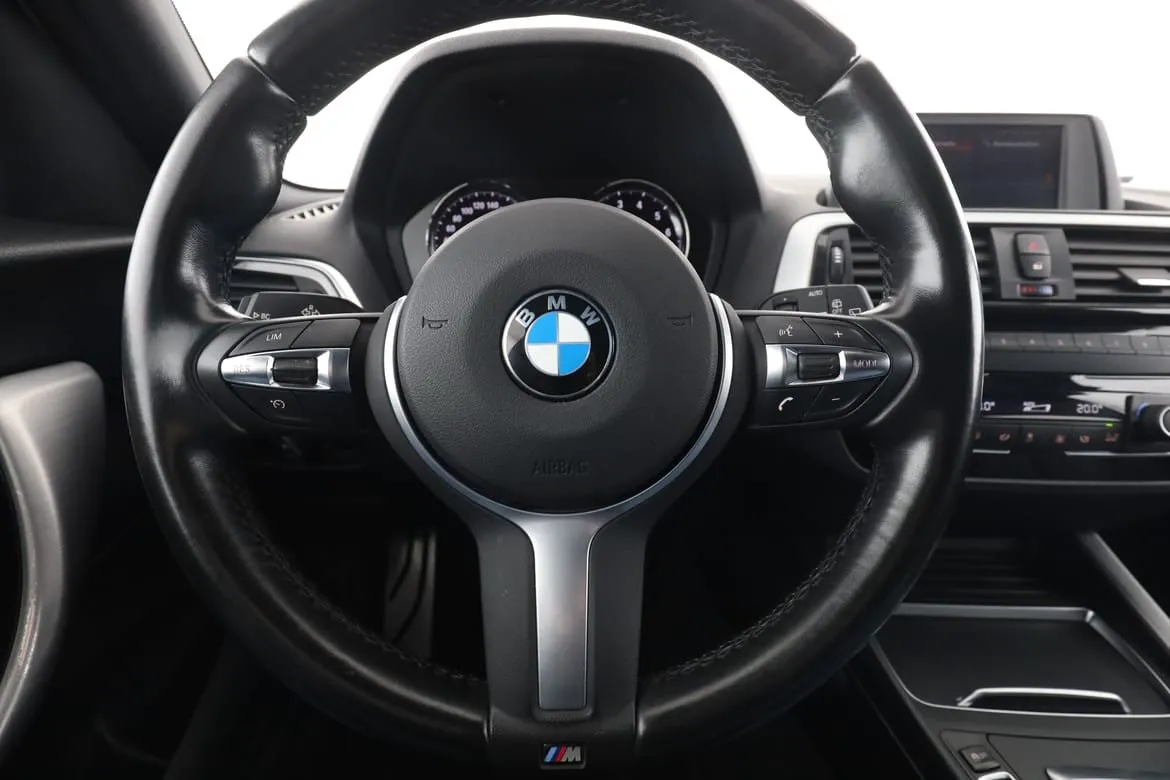 BMW 120 bild 19