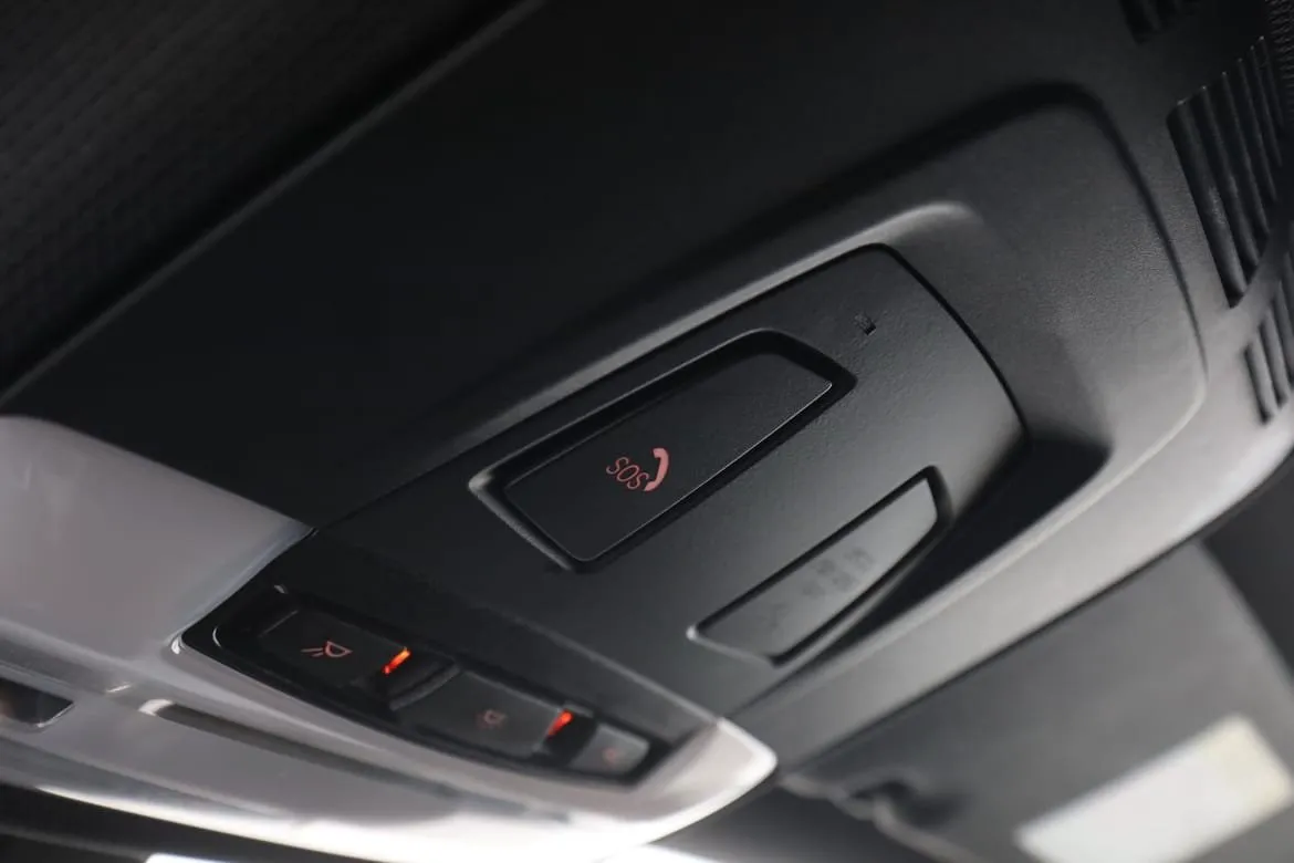 BMW 120 bild 30