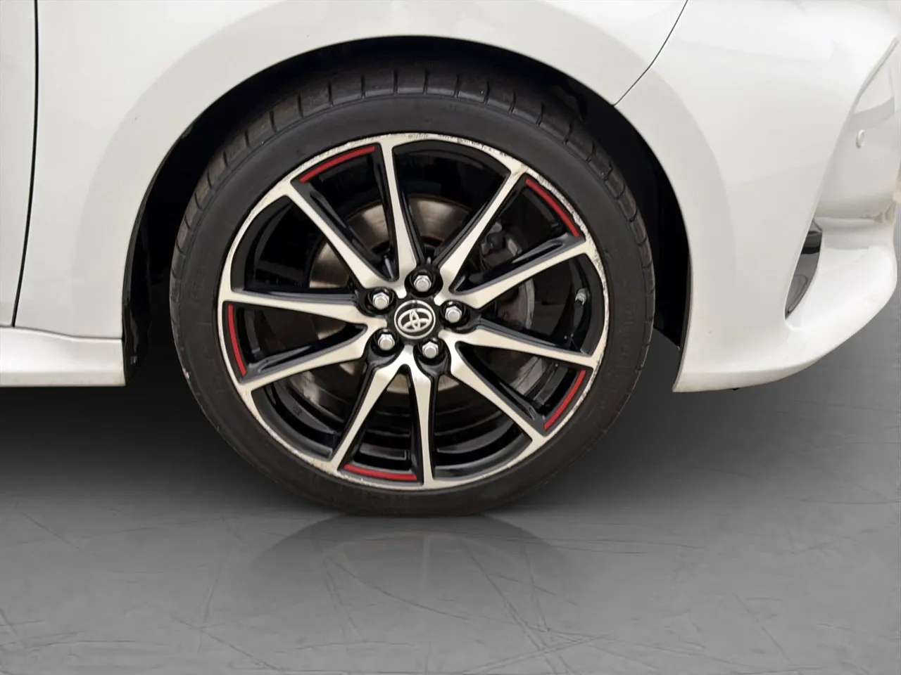 Toyota Yaris bild 32