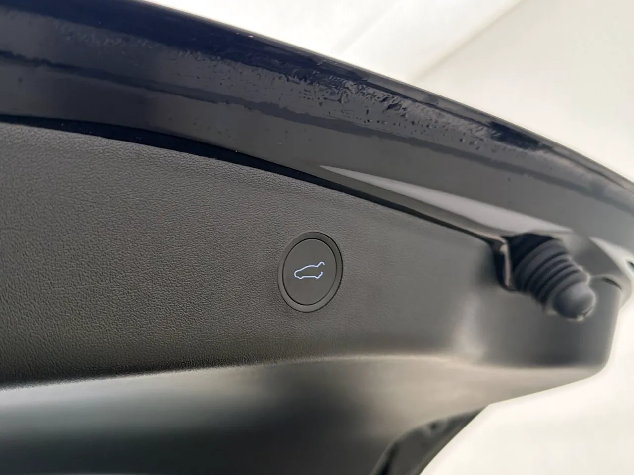 Tesla Model 3 bild 21