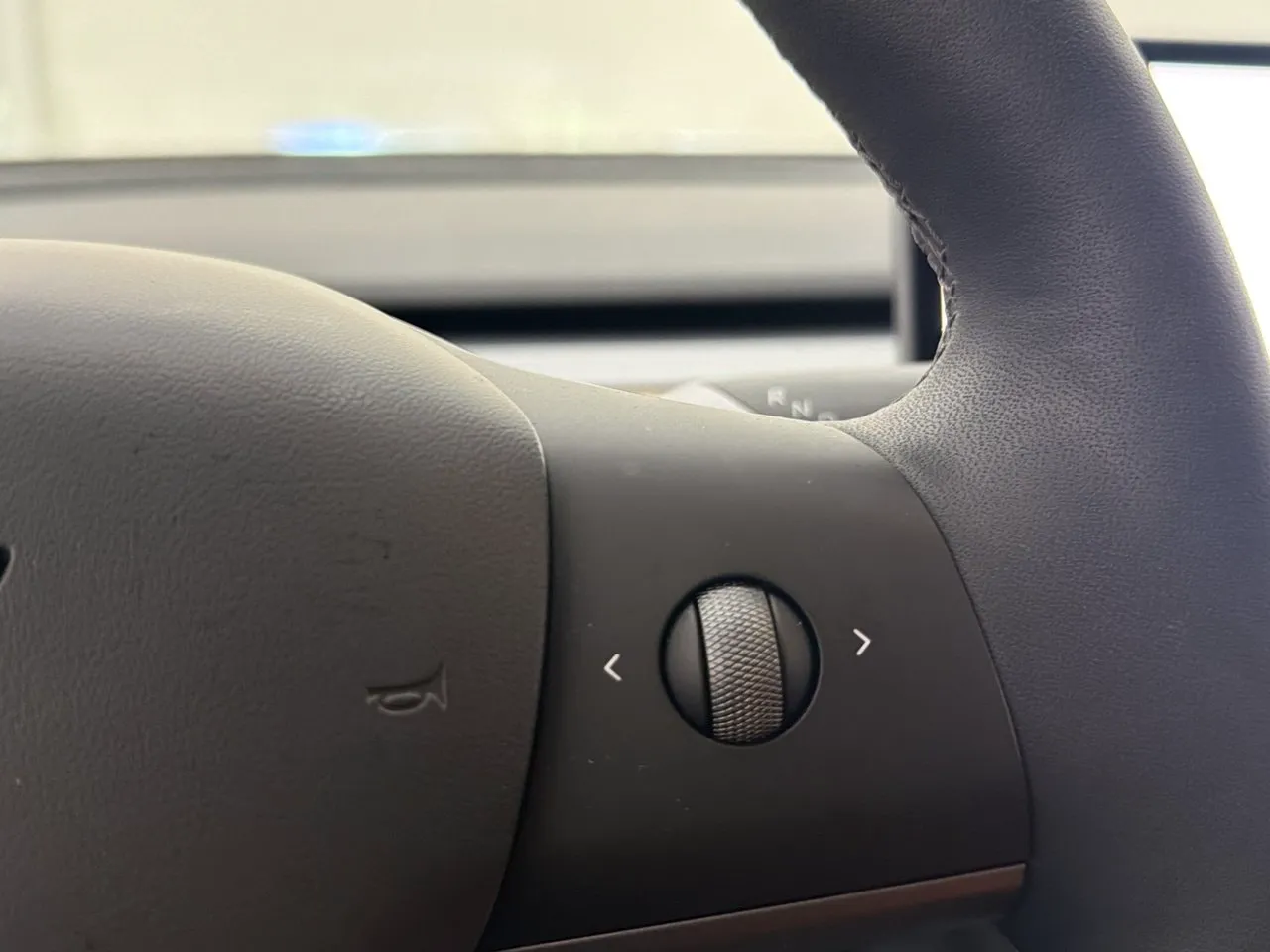 Tesla Model 3 bild 24