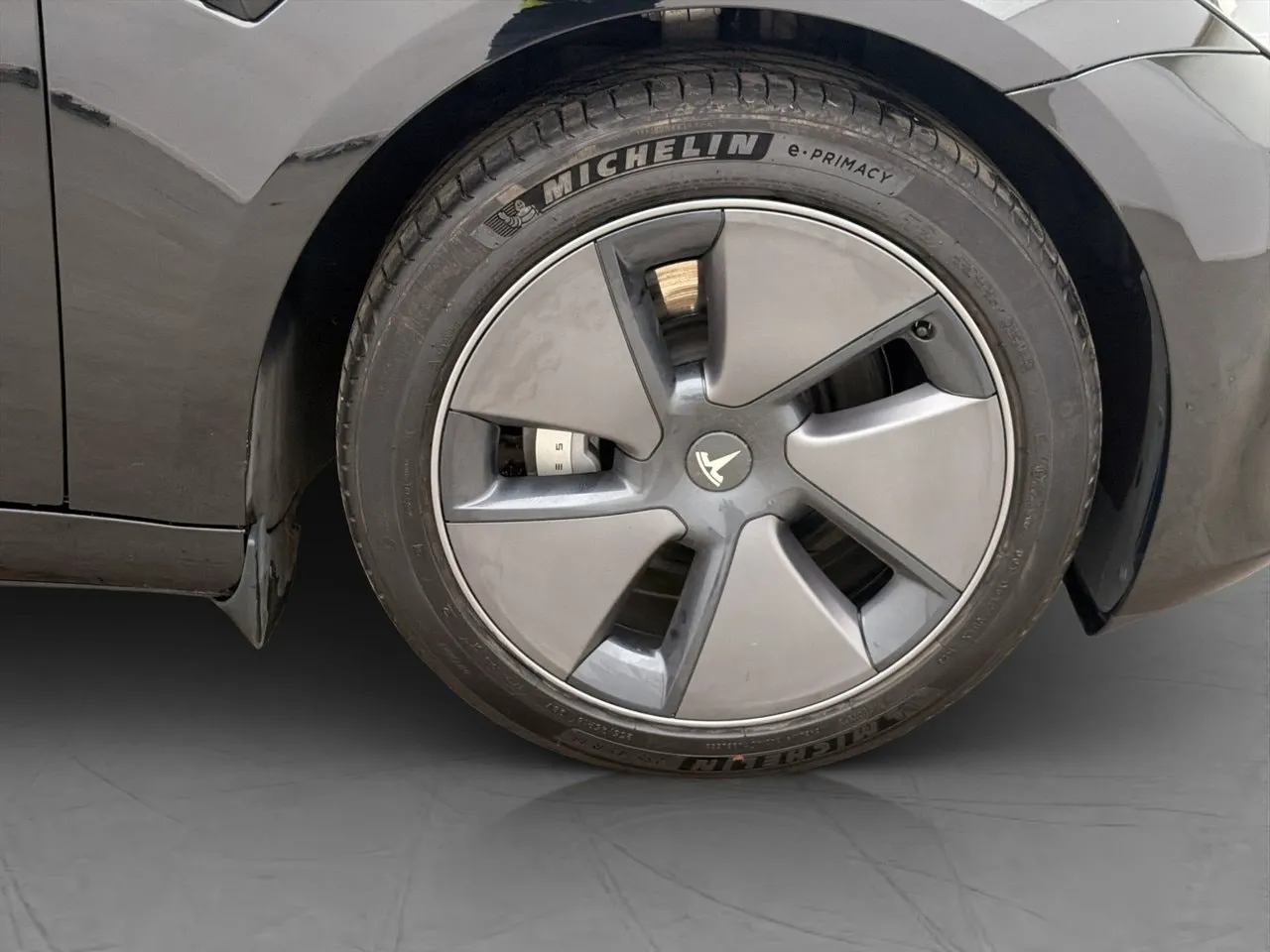 Tesla Model 3 bild 11