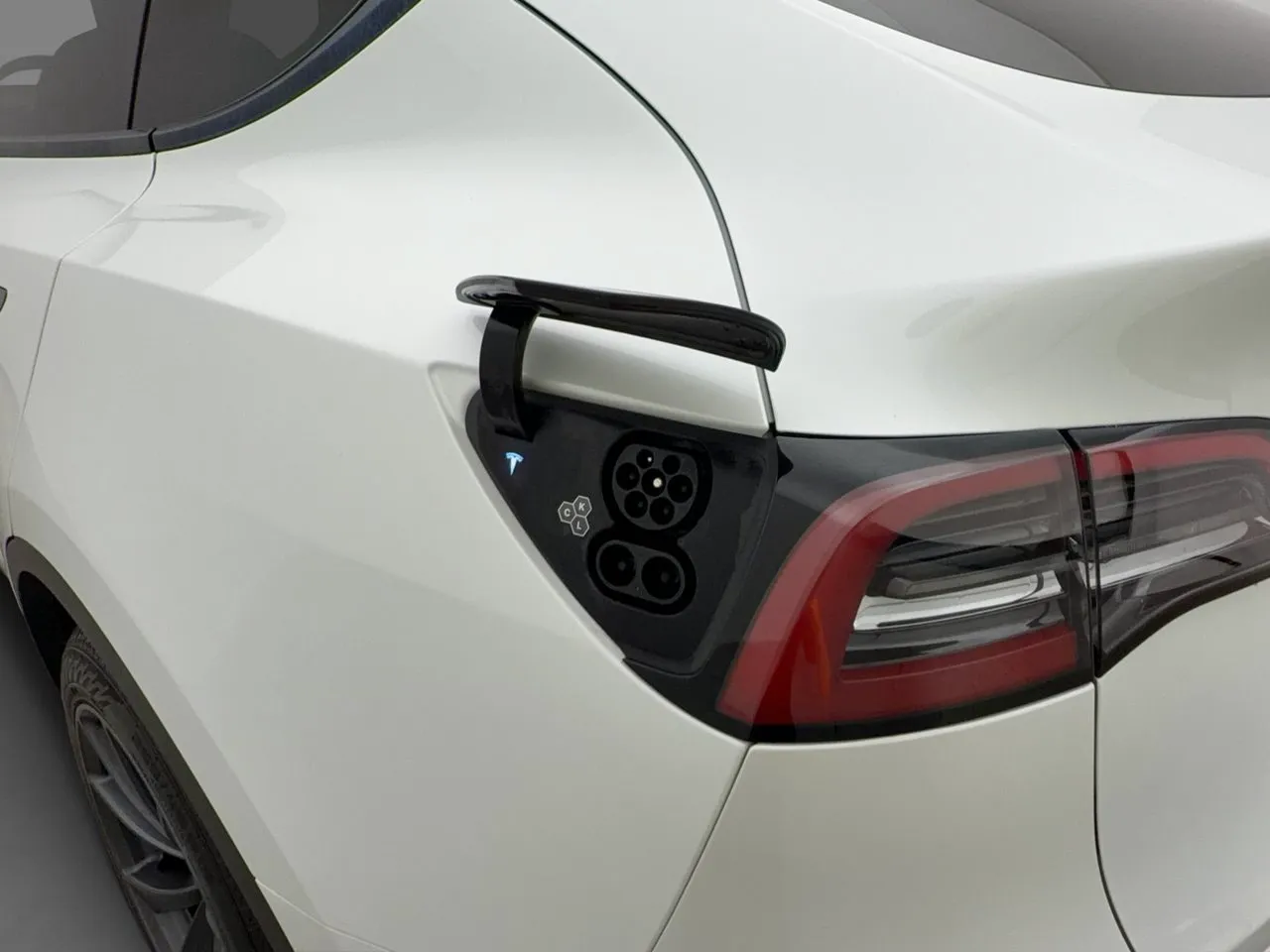 Tesla Model Y bild 23