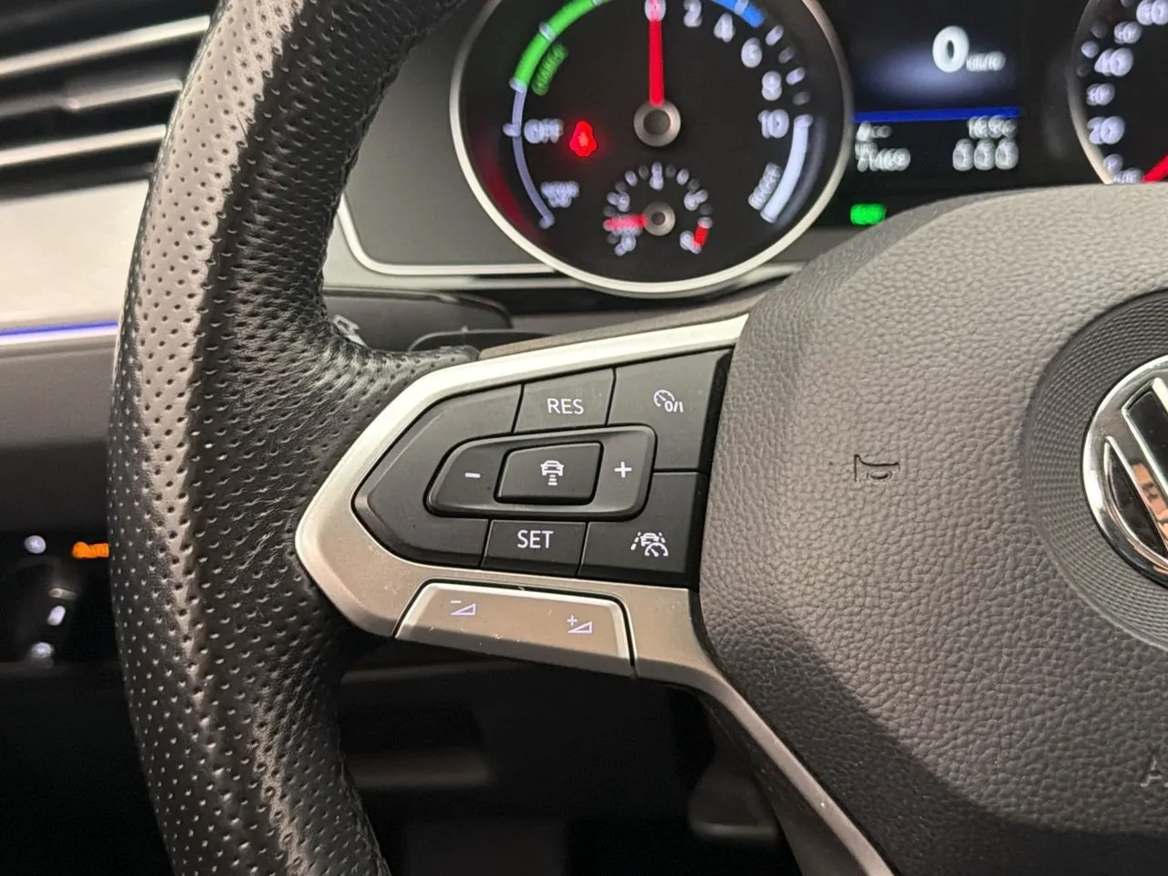 Volkswagen Passat bild 23