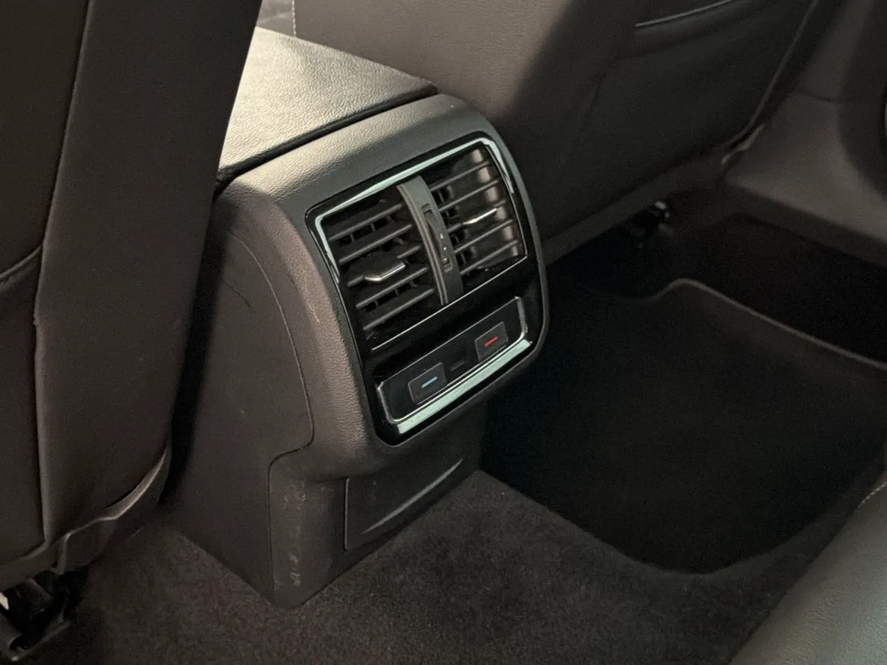 Volkswagen Passat bild 21
