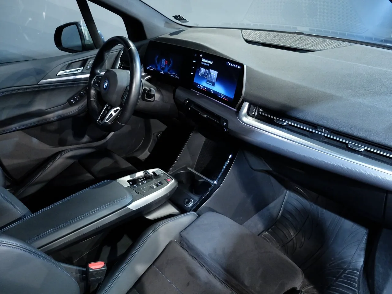 BMW 225 bild 7