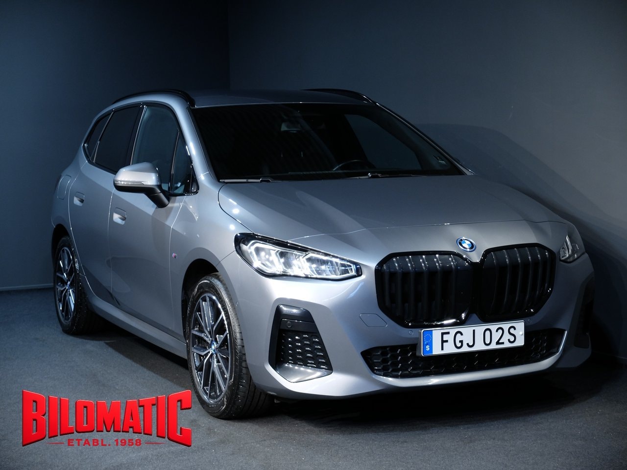 BMW 225