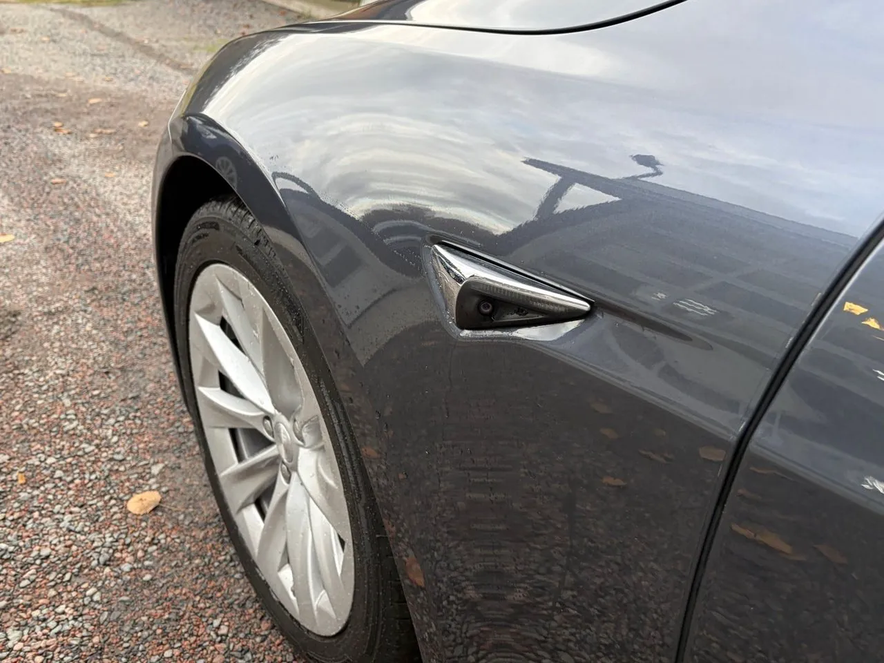Tesla Model S bild 11