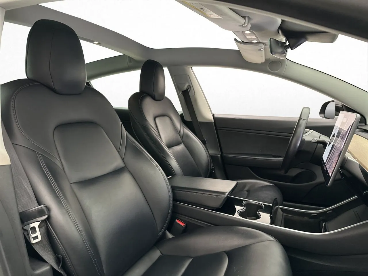 Tesla Model 3 bild 29