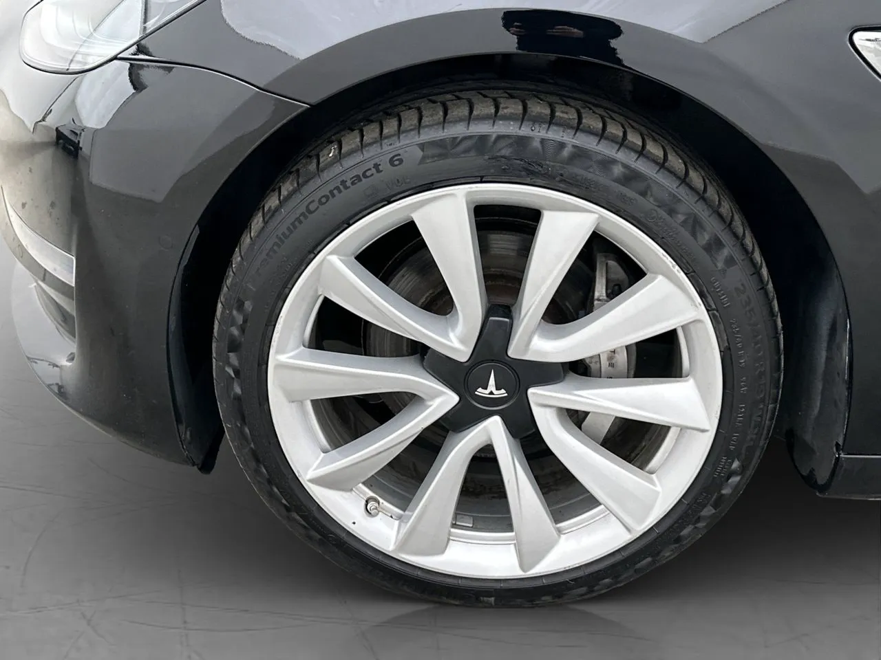 Tesla Model 3 bild 32
