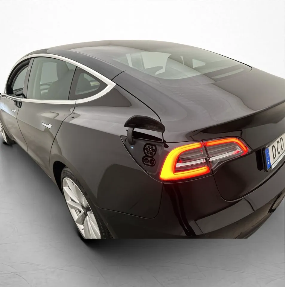 Tesla Model 3 bild 11