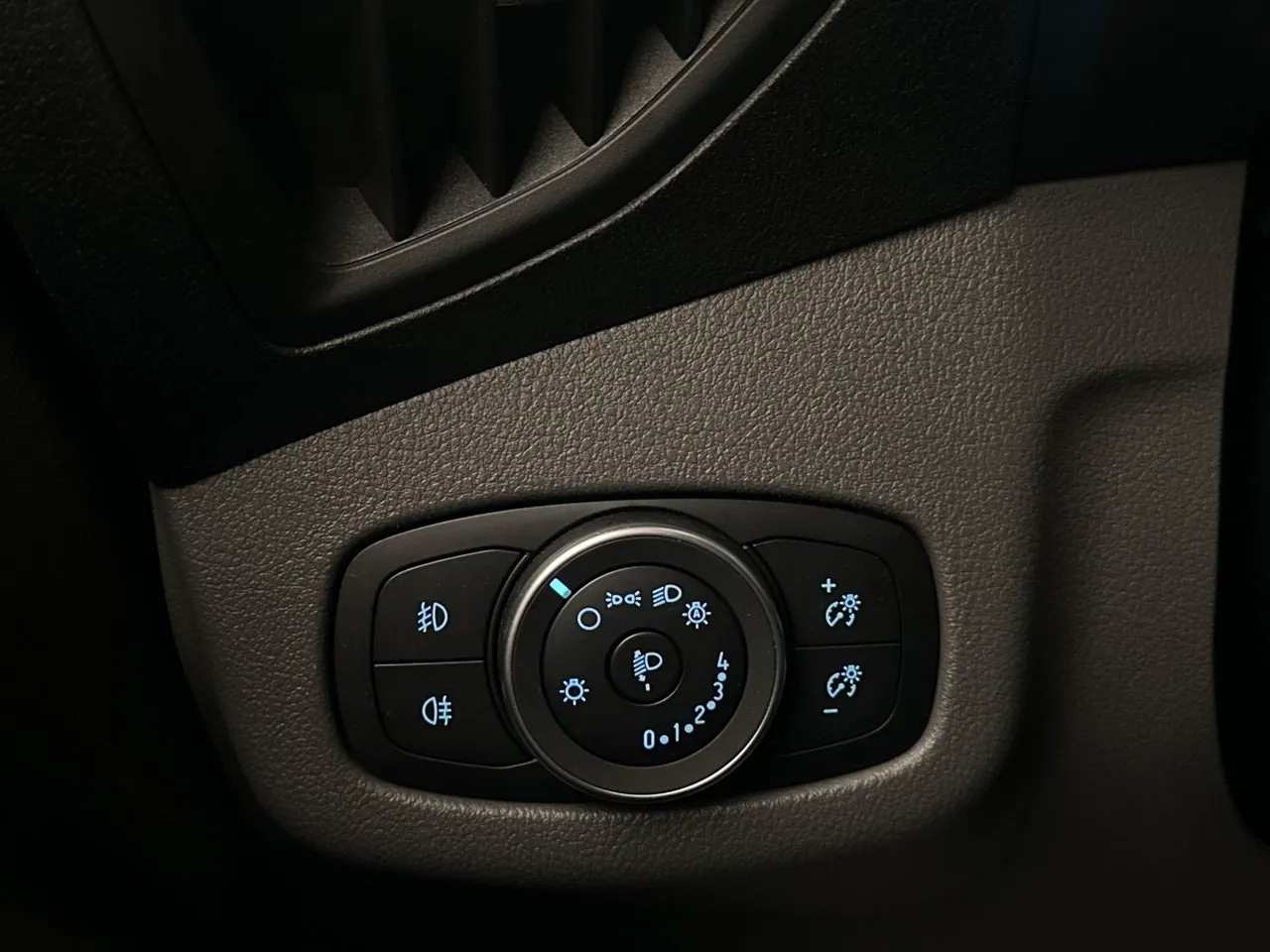 Ford Transit Connect bild 17