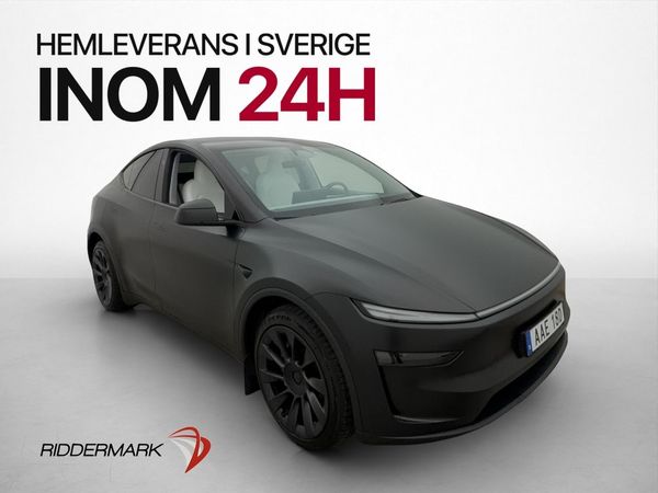 Tesla Model Y Long Range AWD Premium Autopilot Drag Pano - 2025