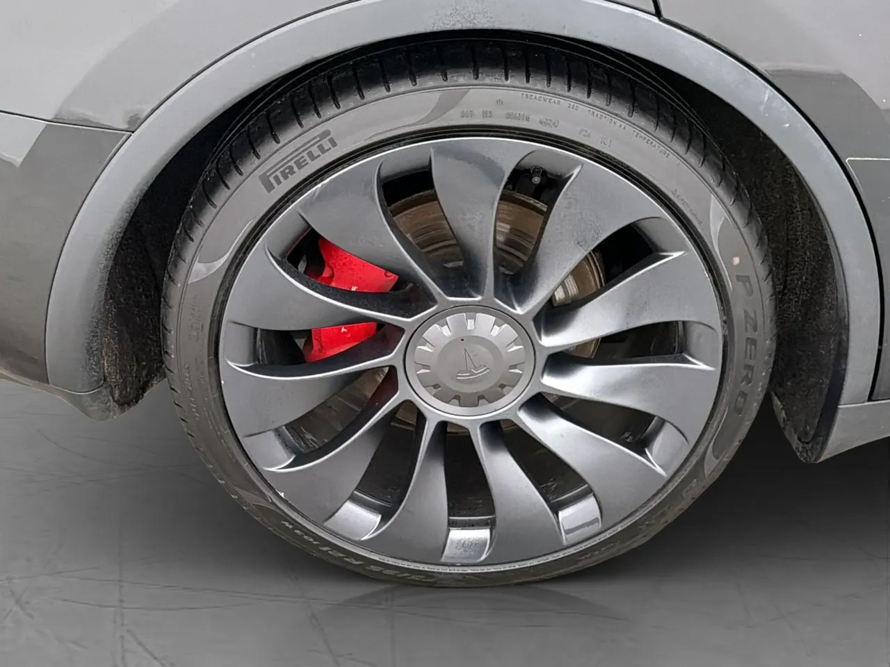 Tesla Model Y bild 35