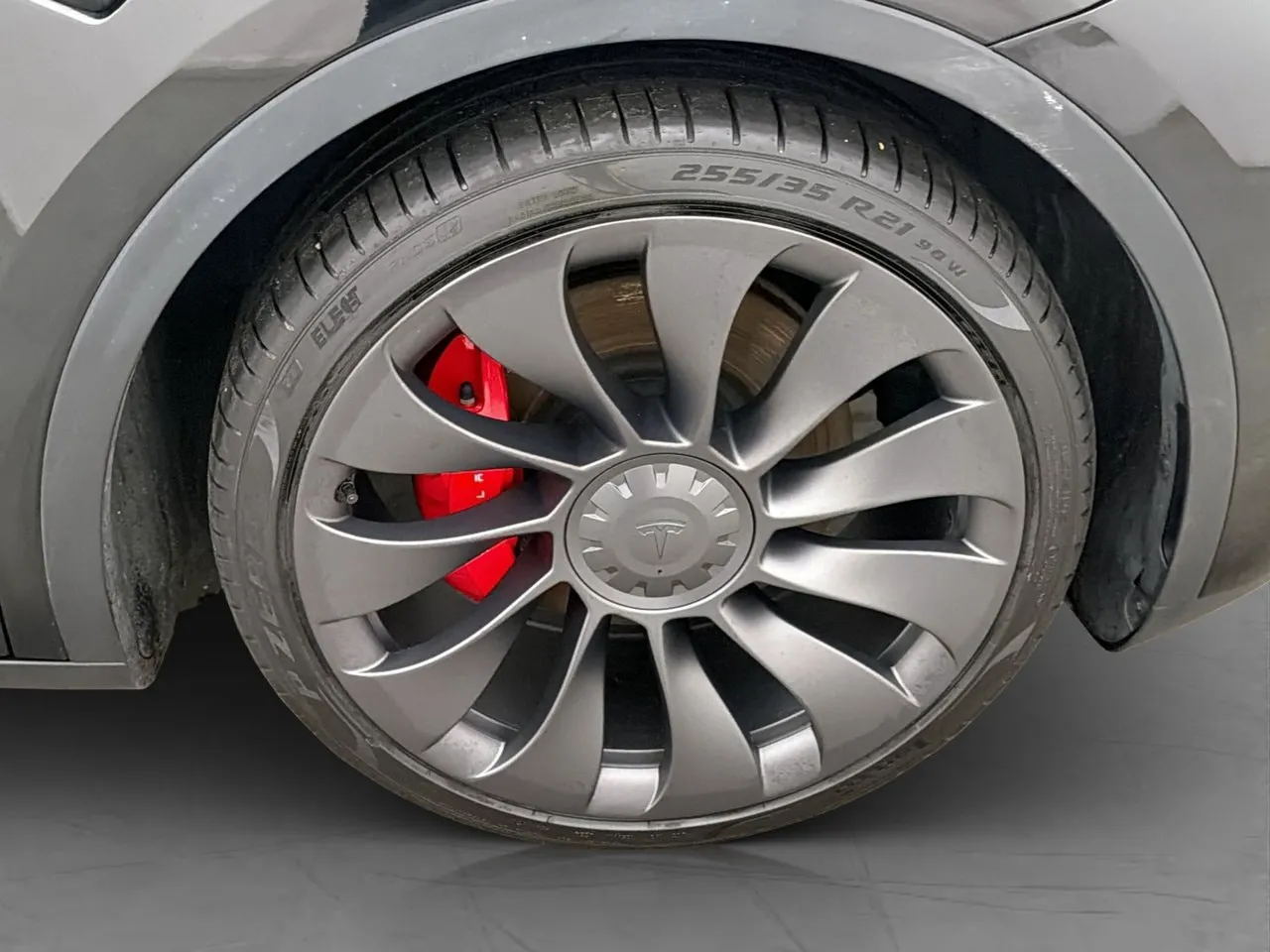 Tesla Model Y bild 36