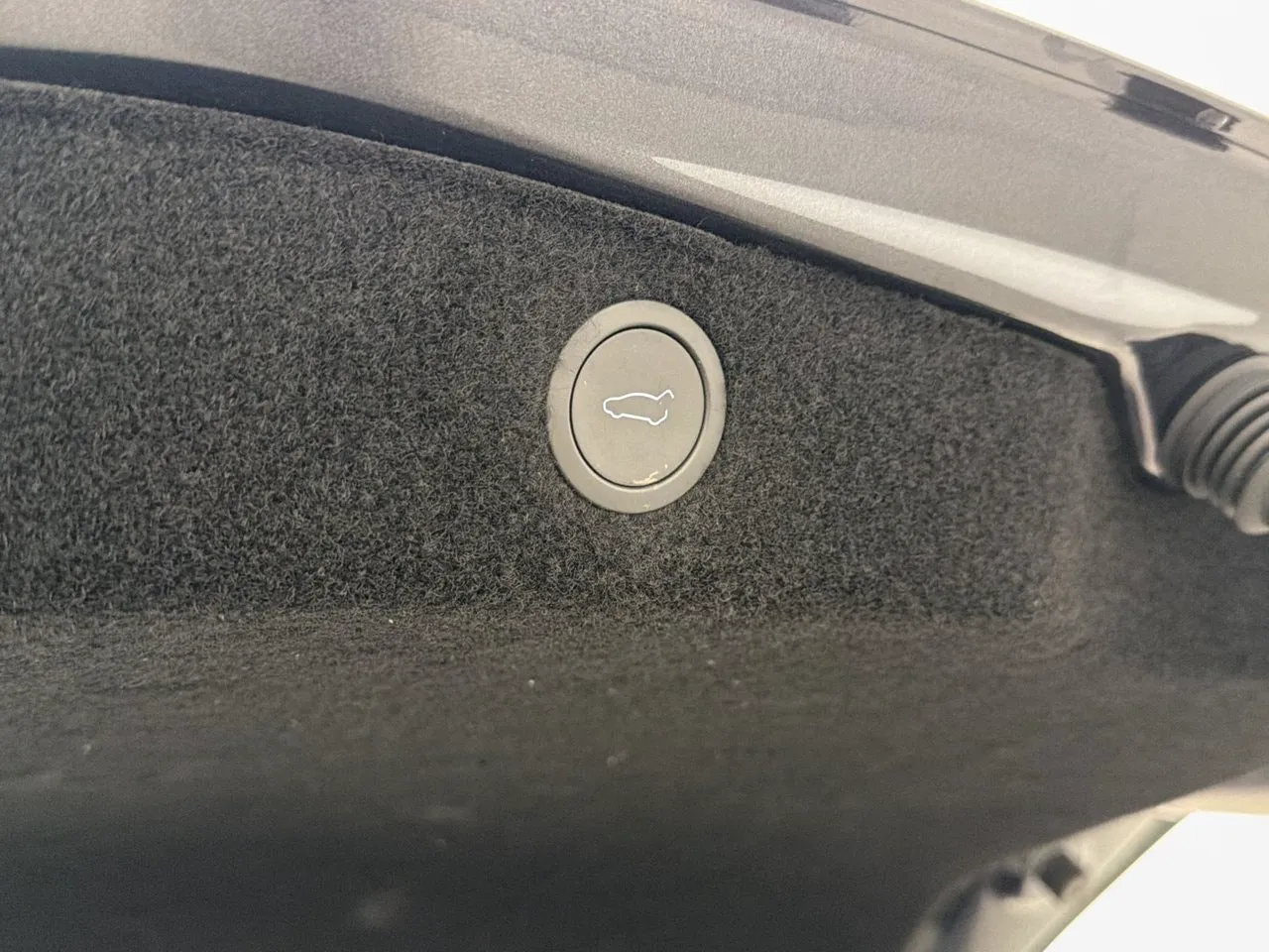 Tesla Model 3 bild 33