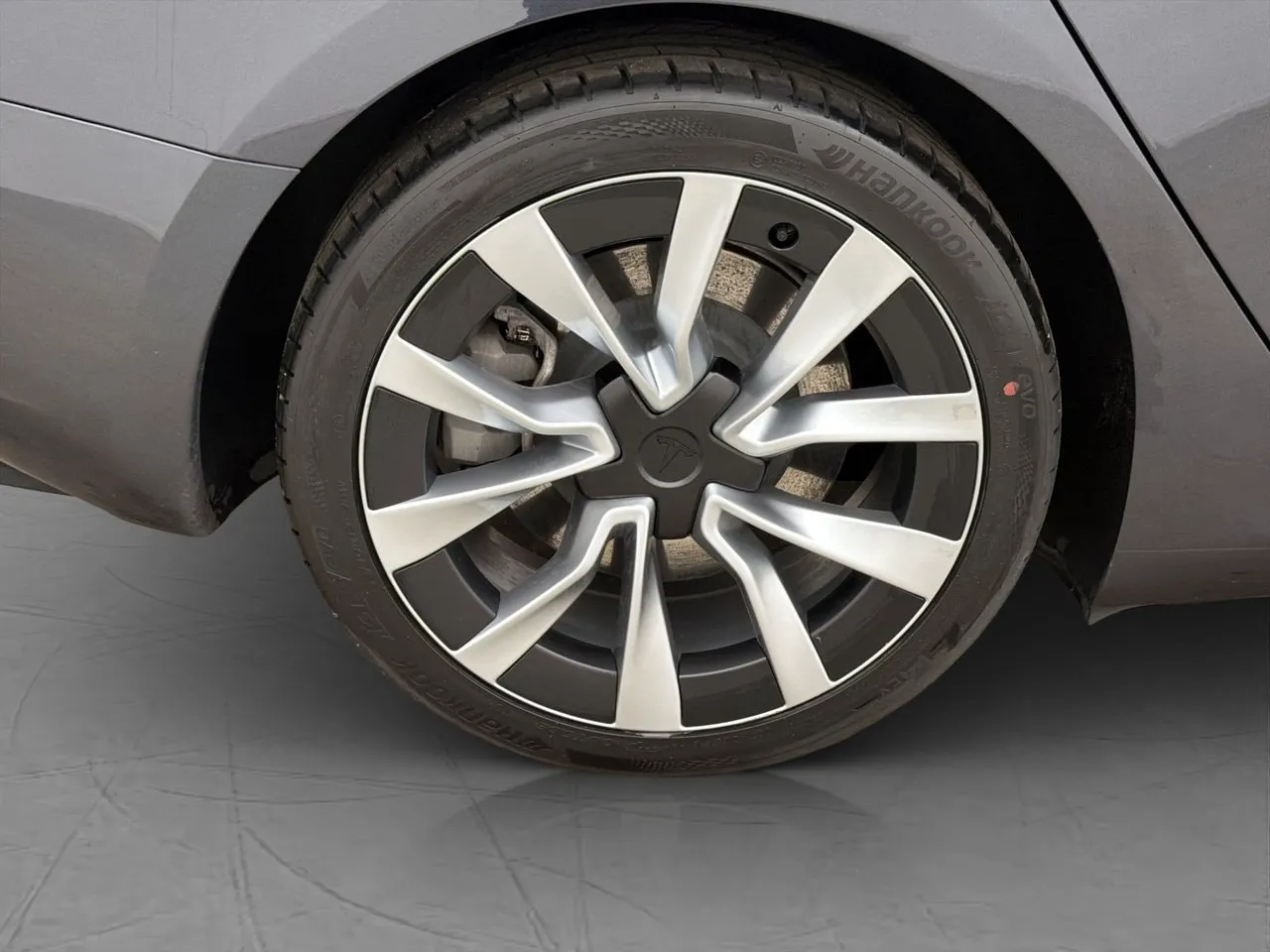 Tesla Model 3 bild 36