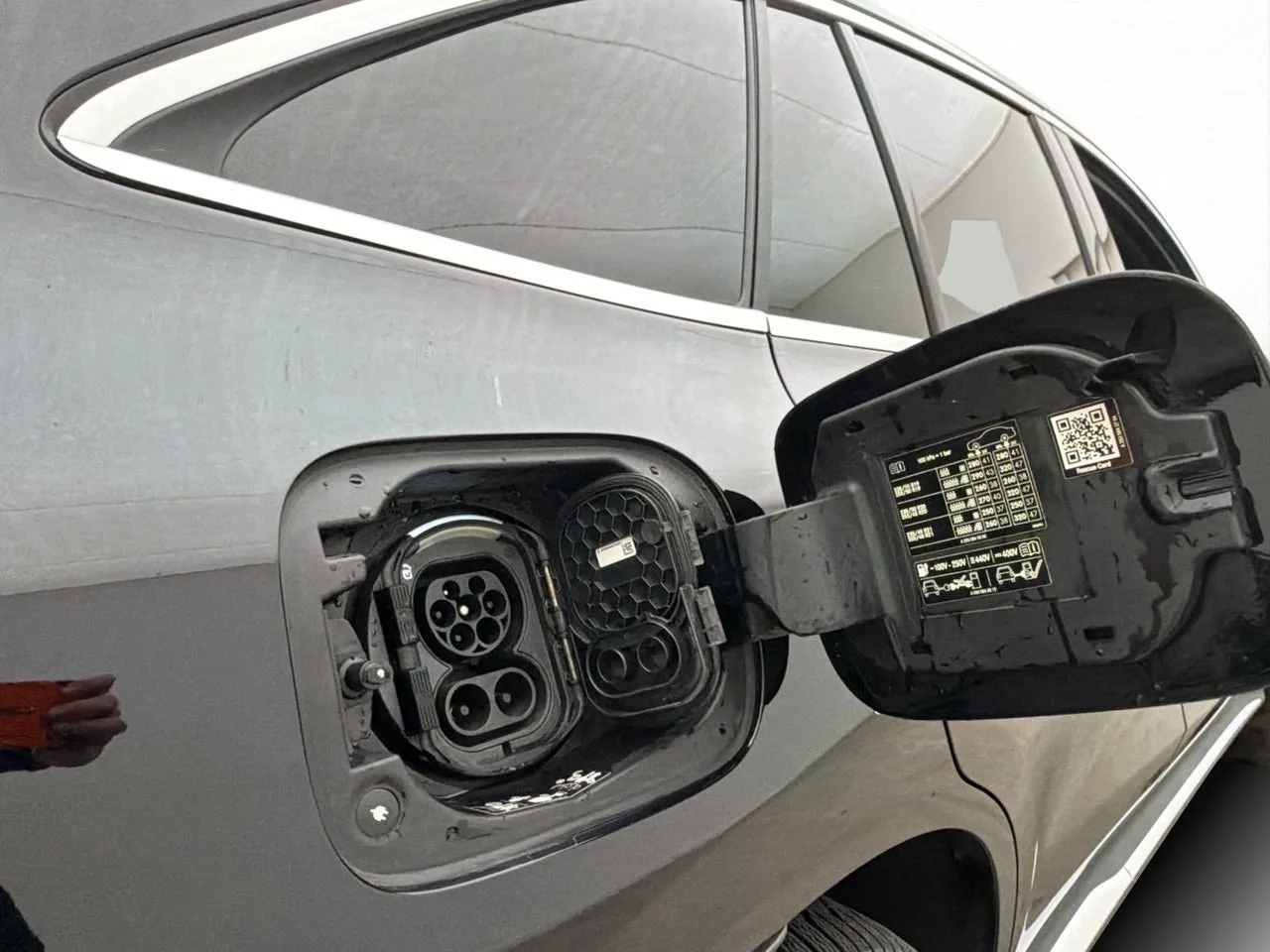 Mercedes EQC400 bild 11
