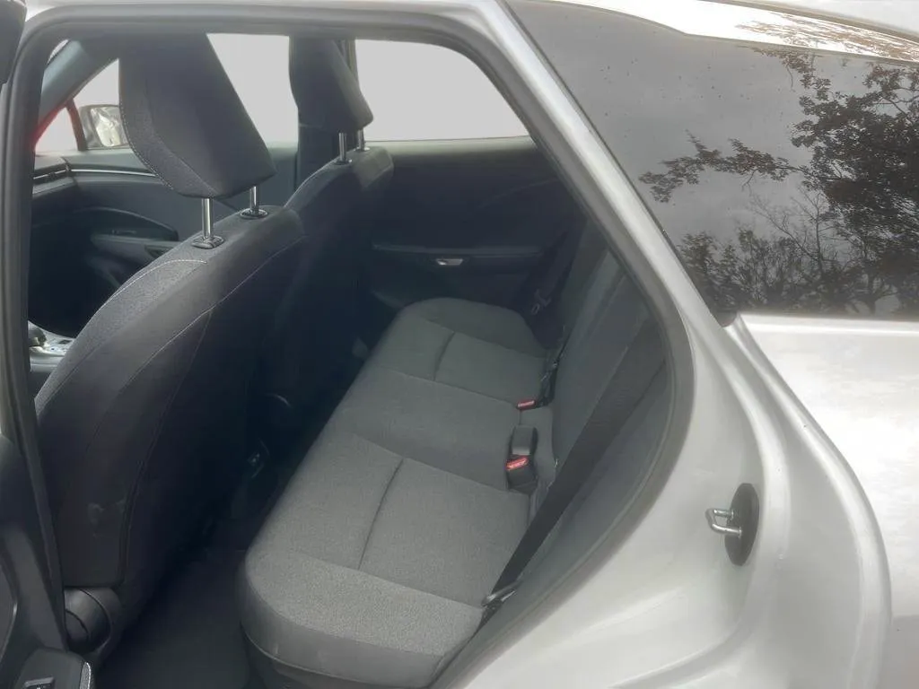 Lexus LBX bild 7
