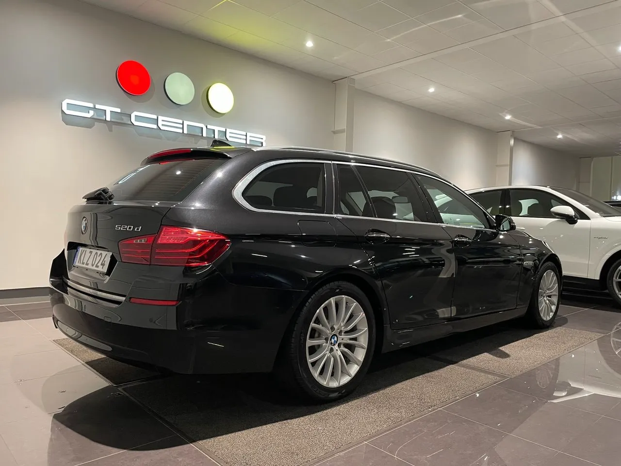 BMW 520 bild 8