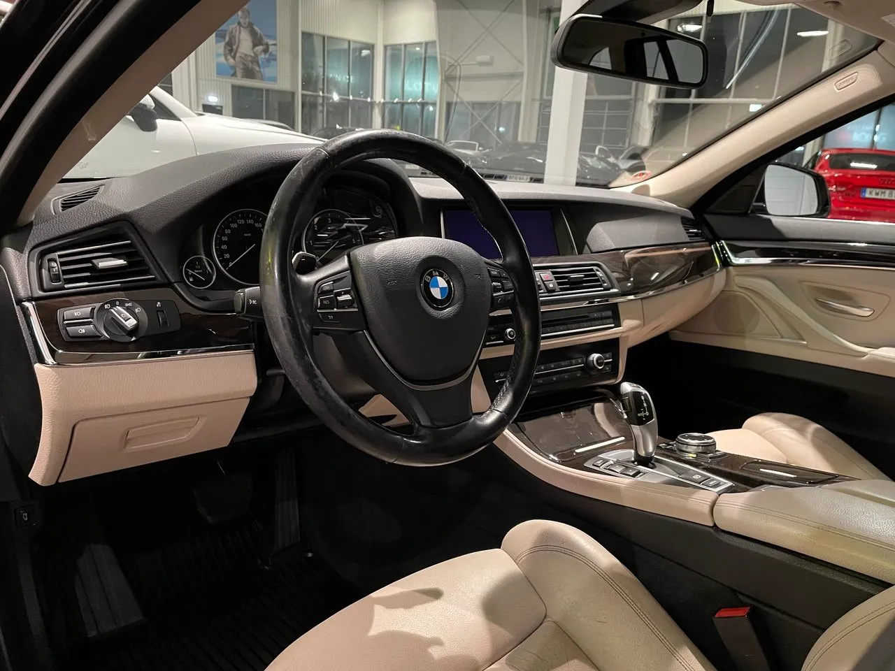 BMW 520 bild 9