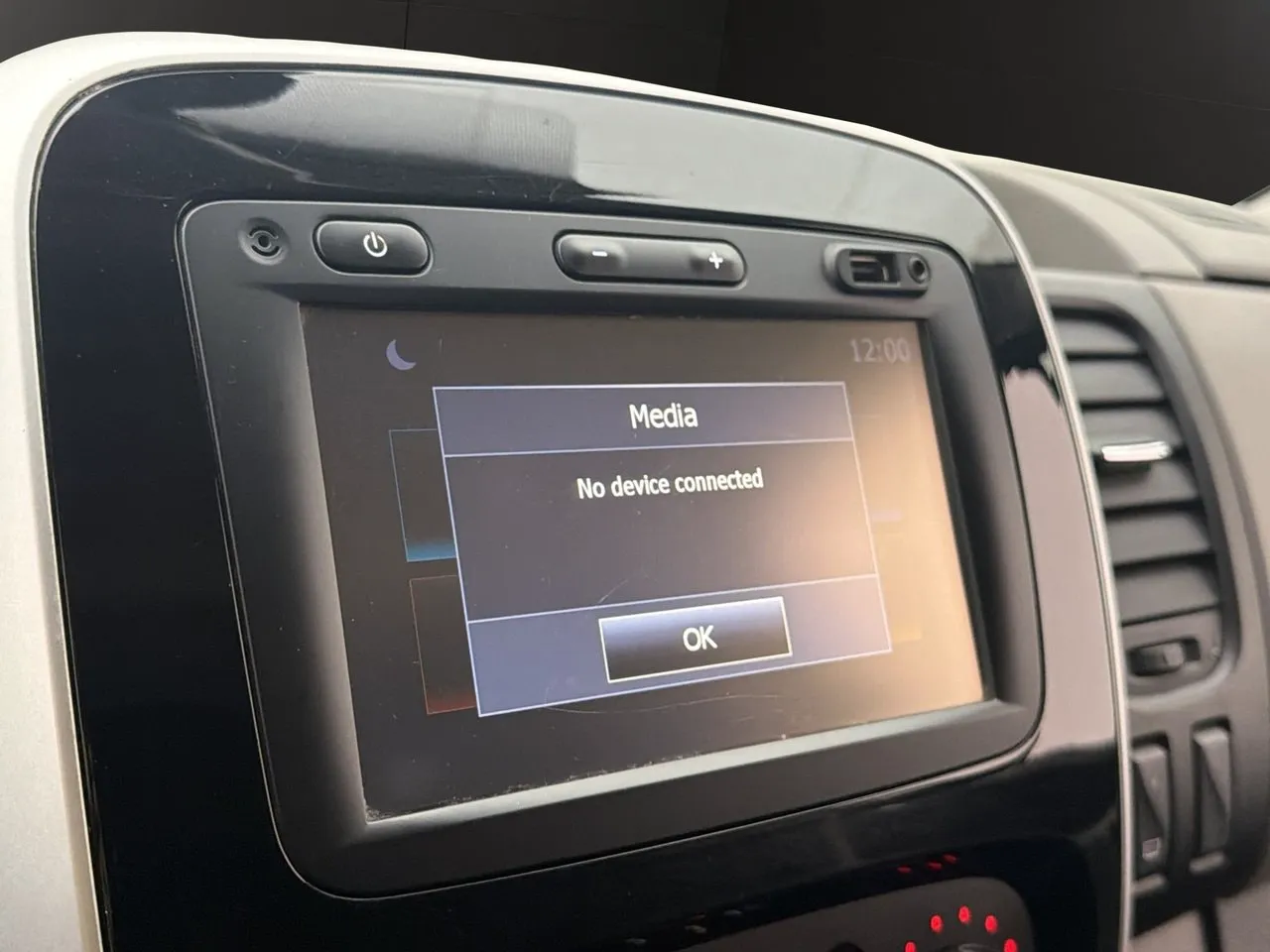 Renault Trafic bild 23