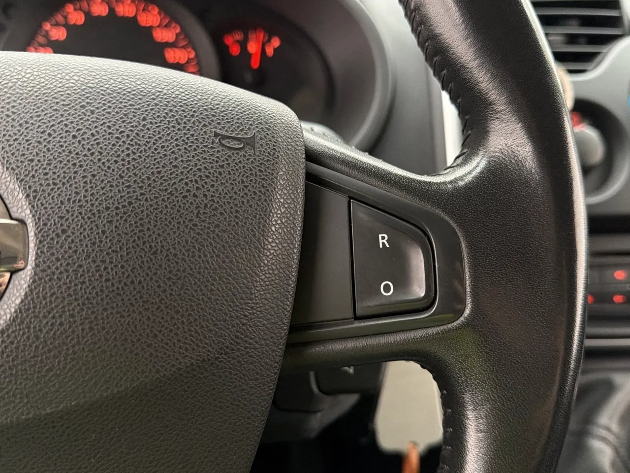 Nissan NV250 bild 18