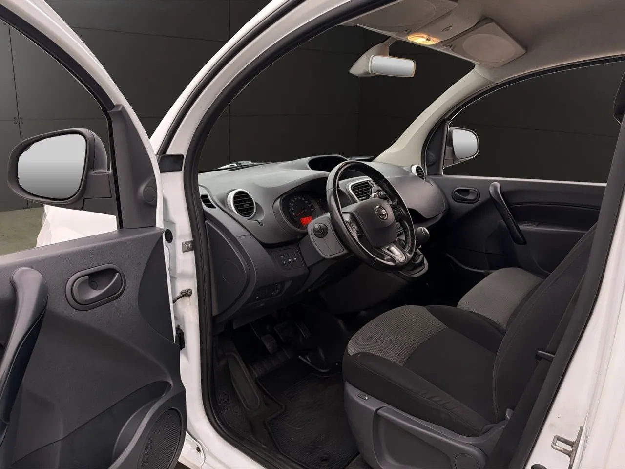 Nissan NV250 bild 13
