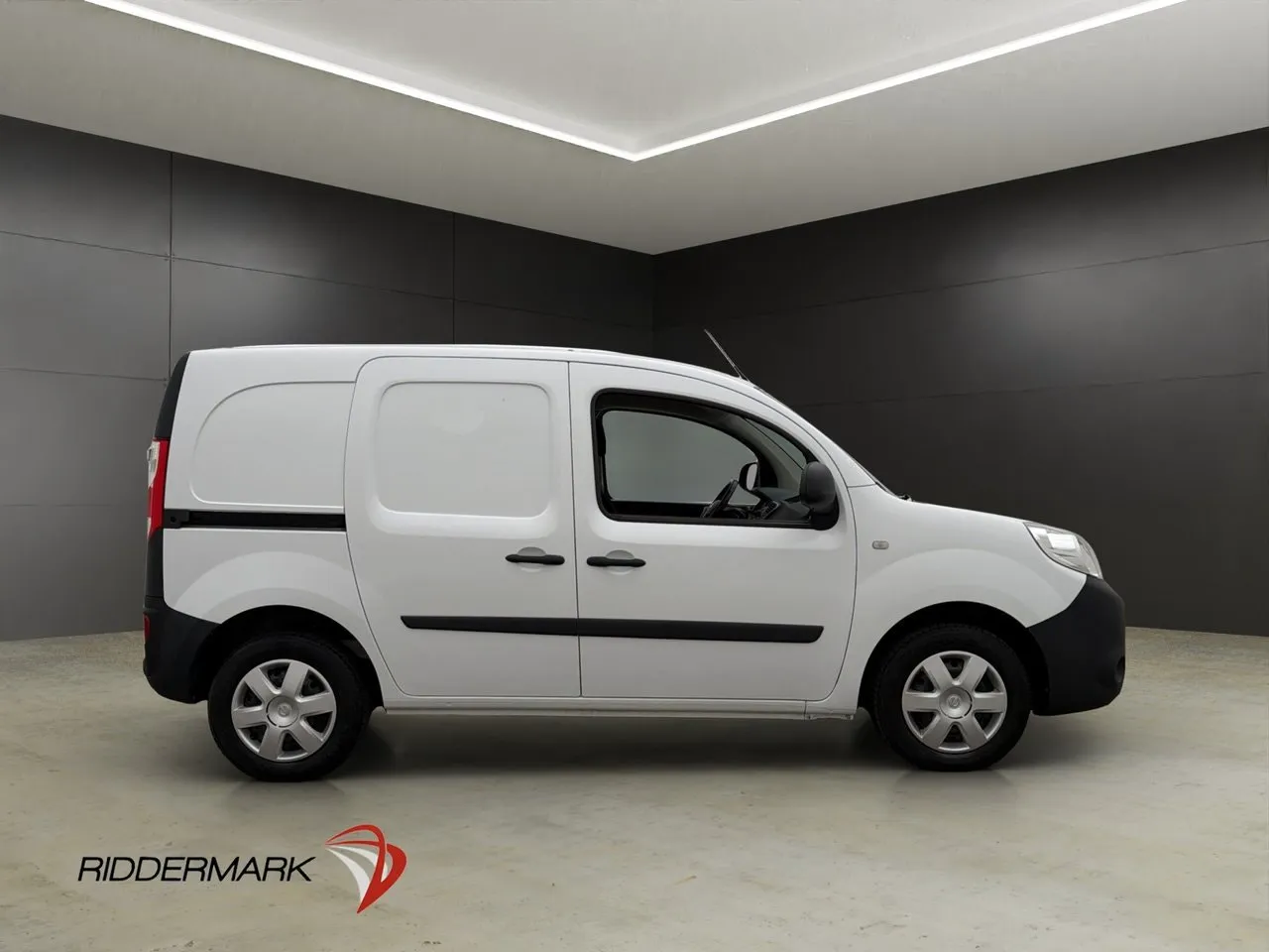Nissan NV250 bild 2