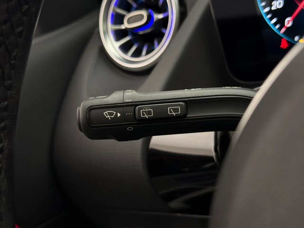 Mercedes EQA300 bild 26