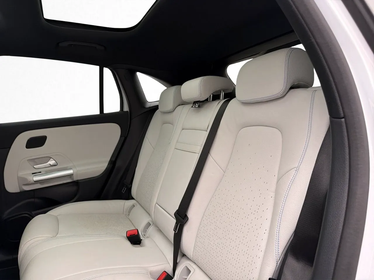 Mercedes EQA300 bild 12