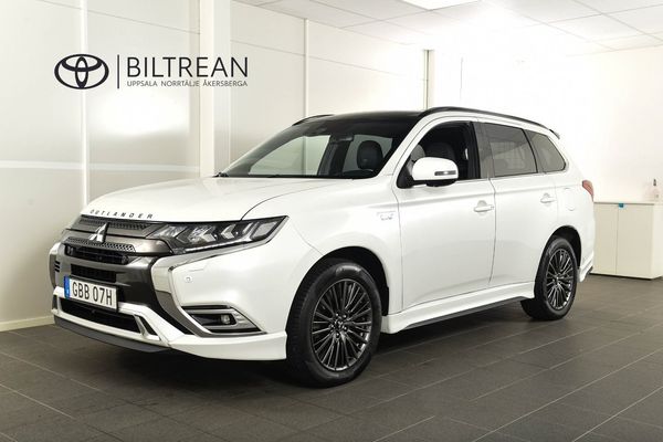 Mitsubishi Outlander Plug-in Hybrid S-Edition Drag Navi 360-Kam Kuro-Edition - 2020