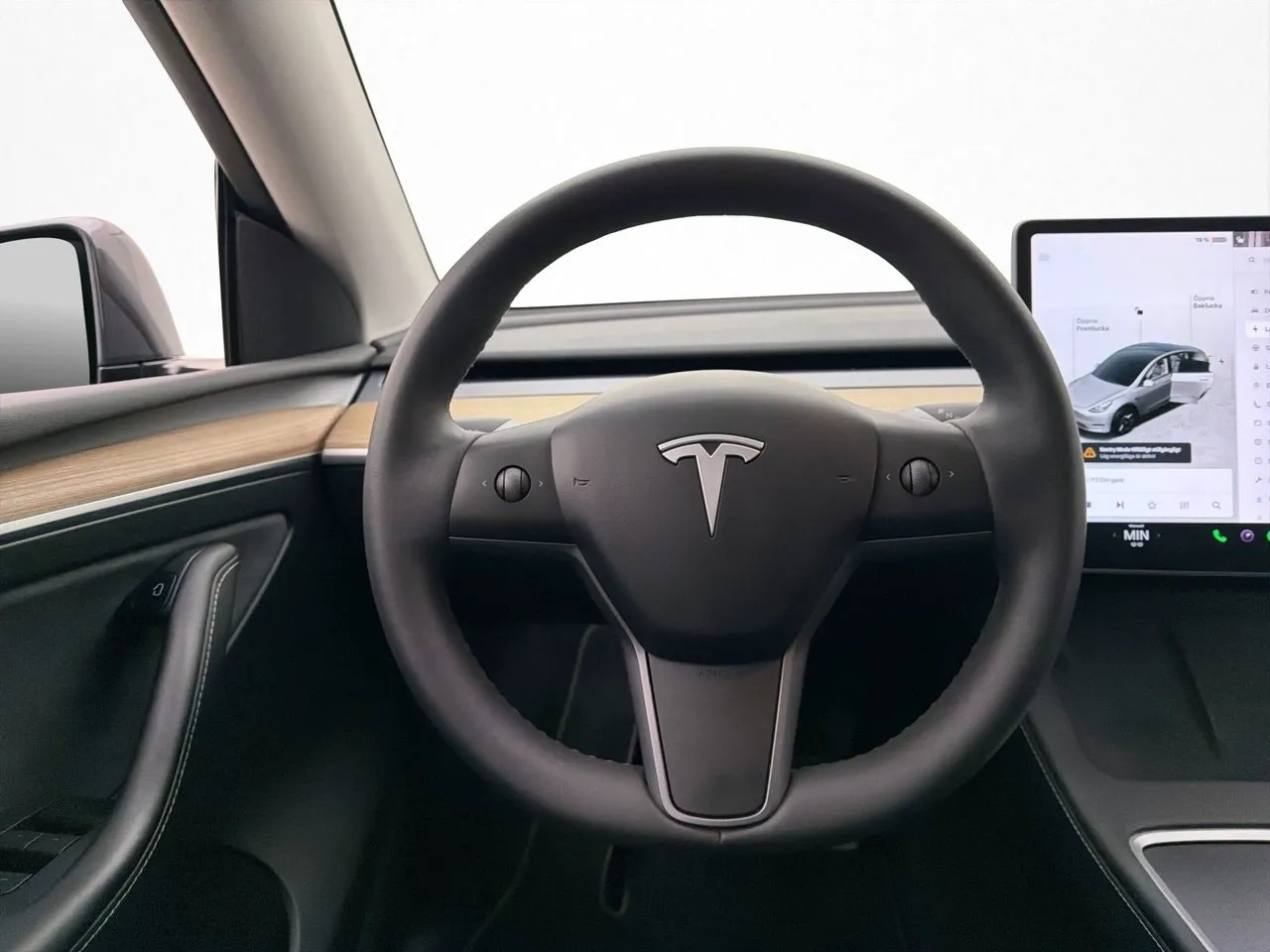 Tesla Model Y bild 15