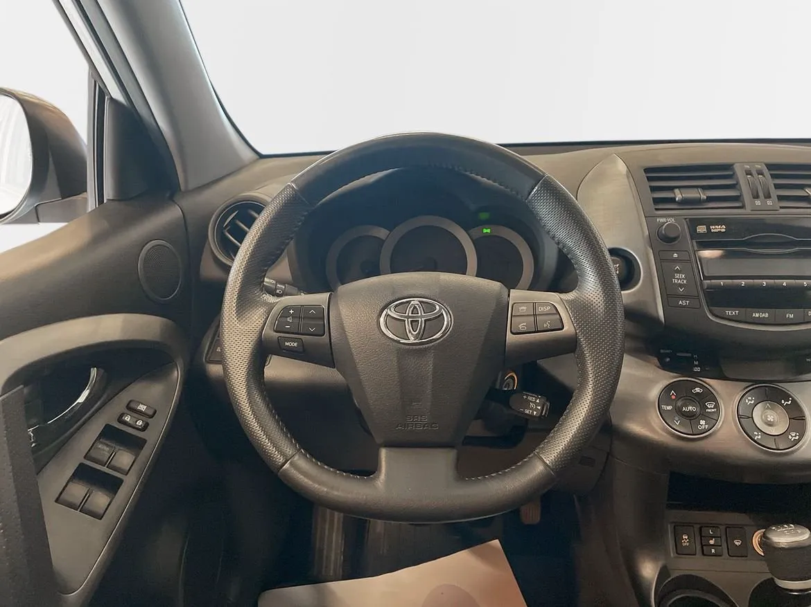 Toyota RAV4 bild 9