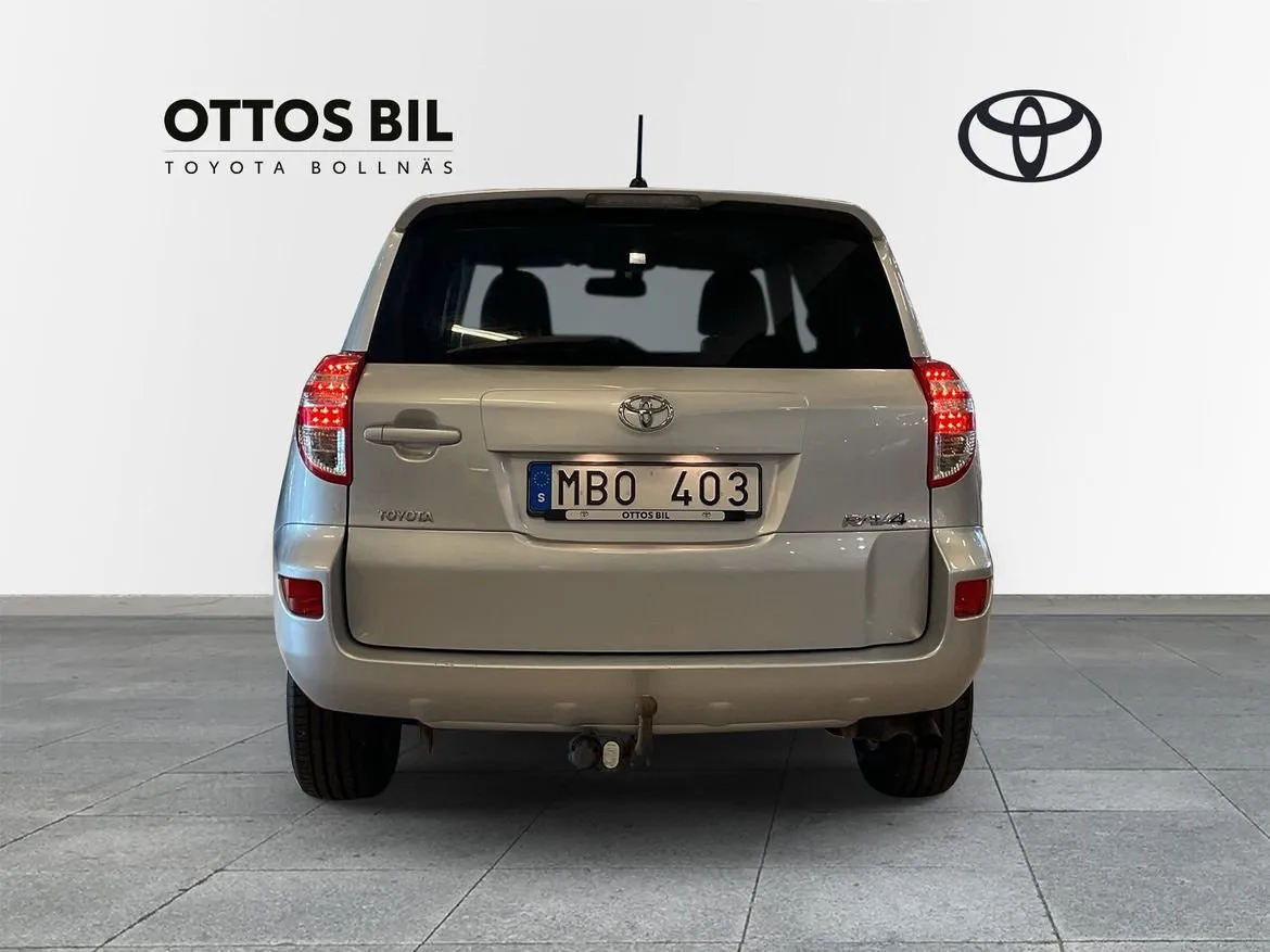 Toyota RAV4 bild 4