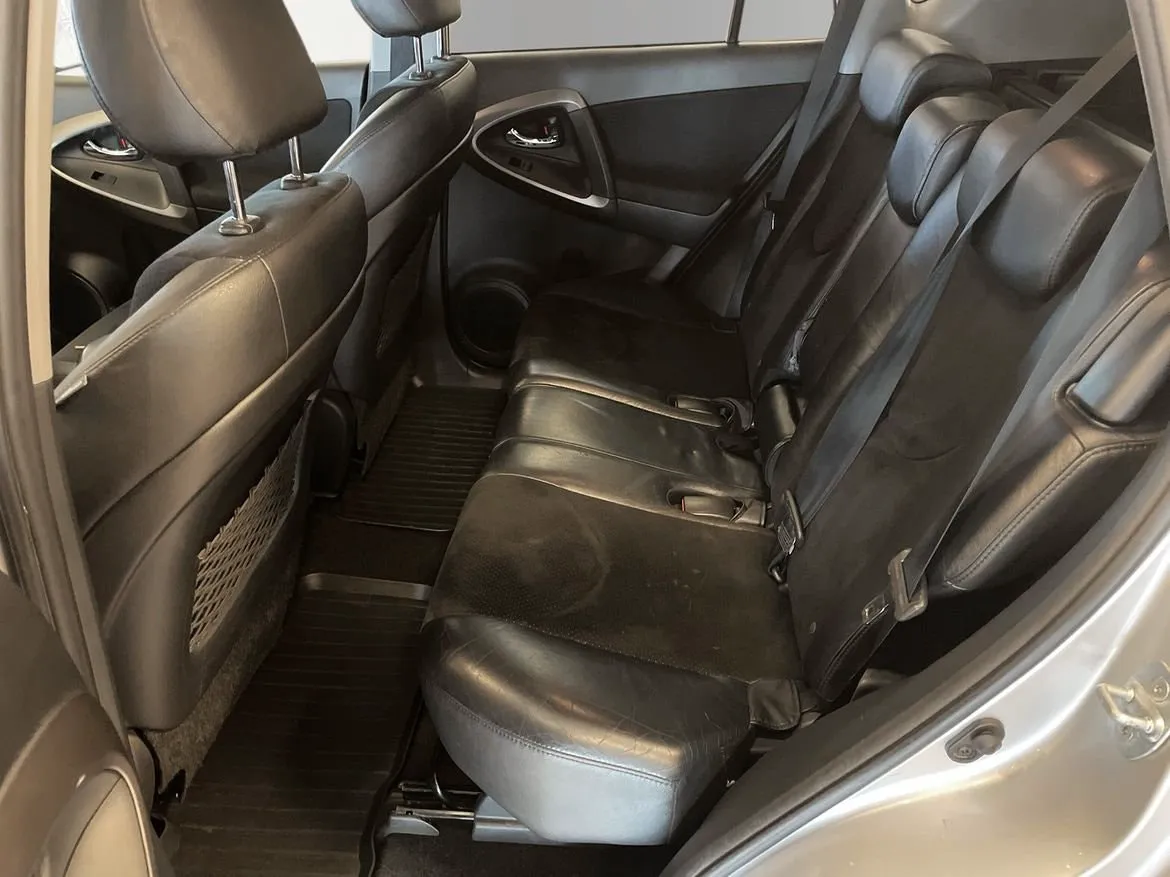 Toyota RAV4 bild 7