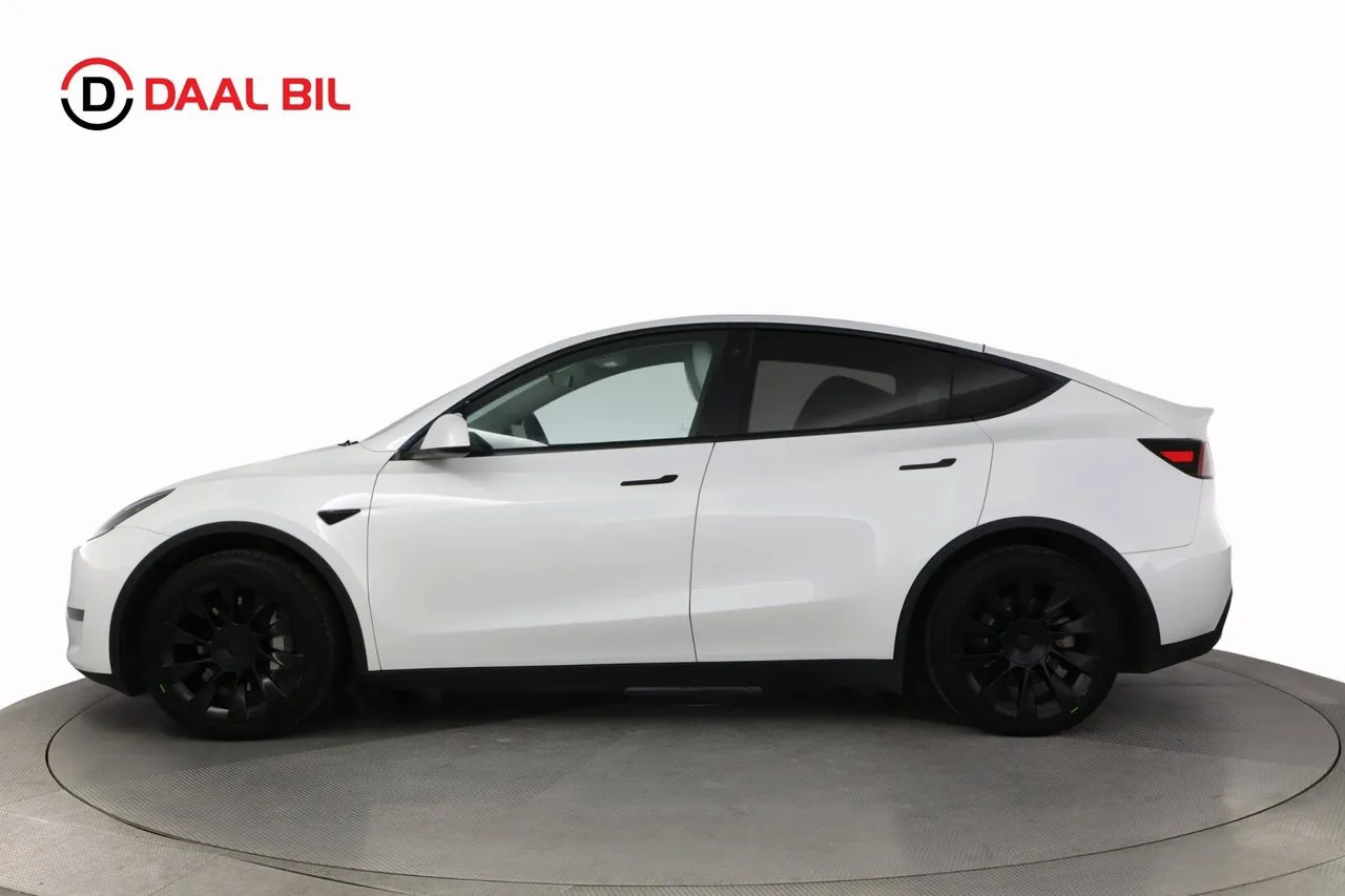 Tesla Model Y bild 9