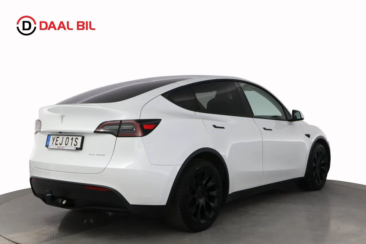 Tesla Model Y bild 6