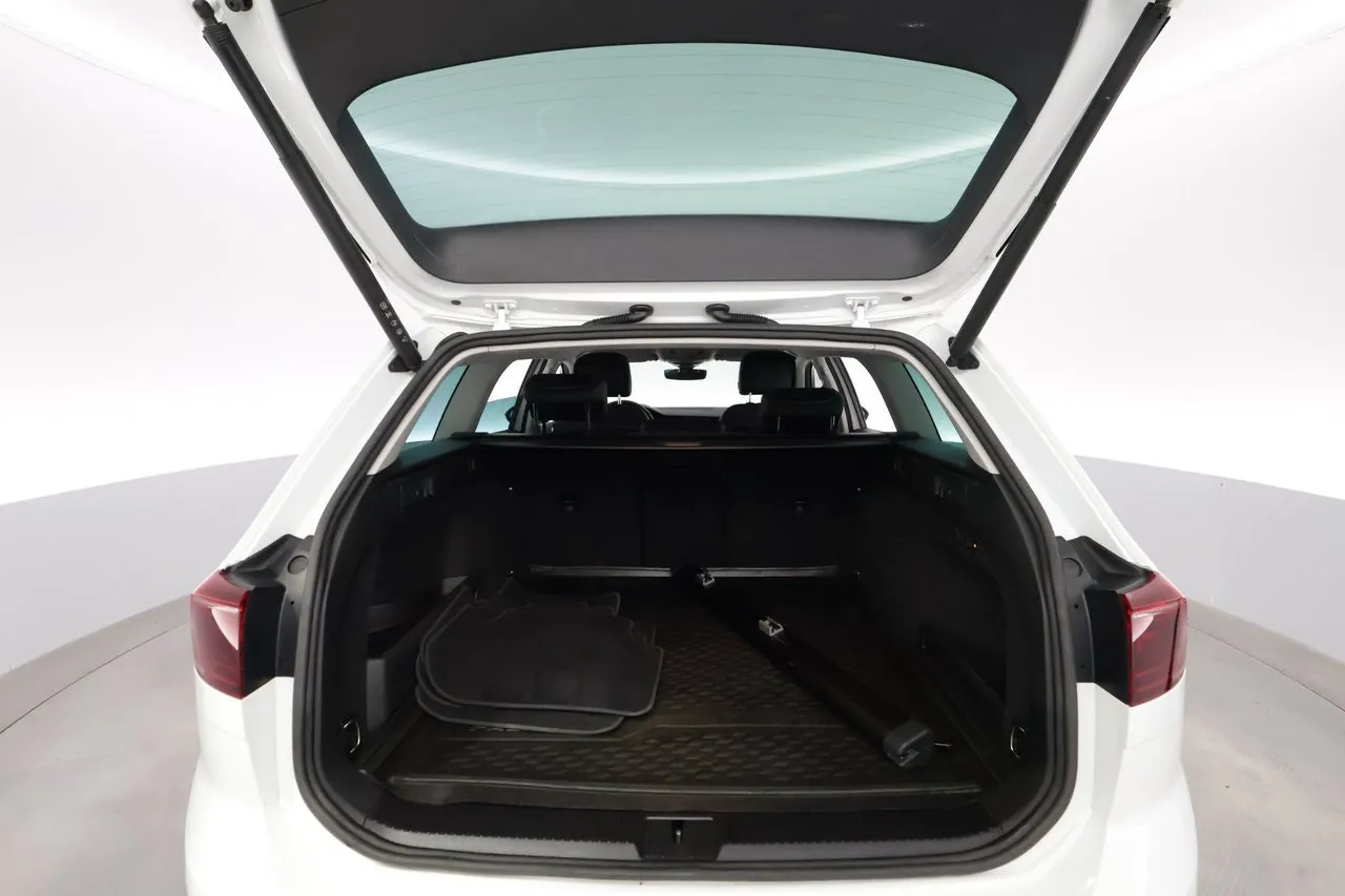 Volkswagen Passat bild 25