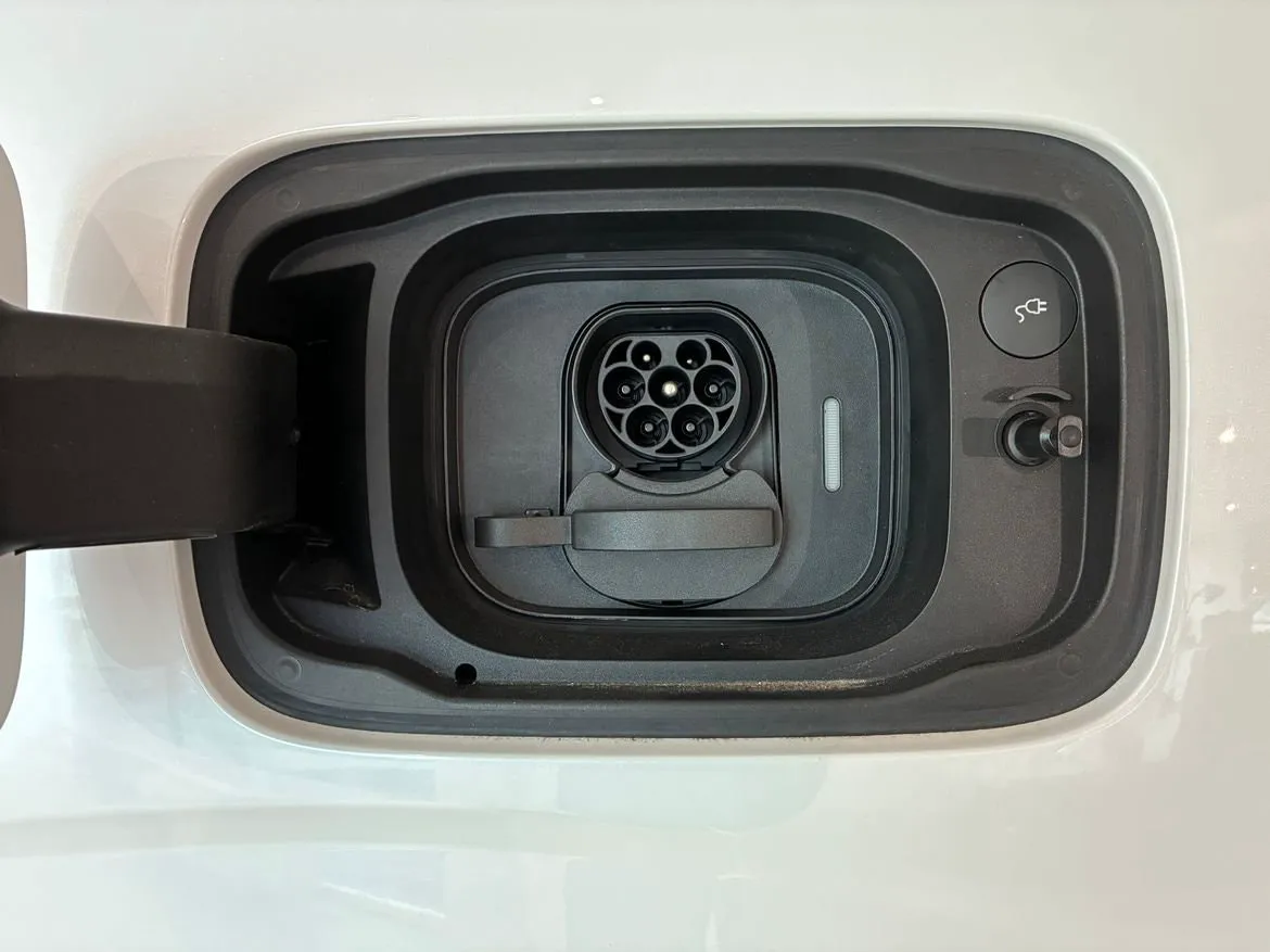 Volvo EX90 bild 18