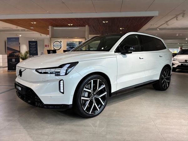 Volvo EX90 Twin Motor Performance Ultra 7sätes - 2026