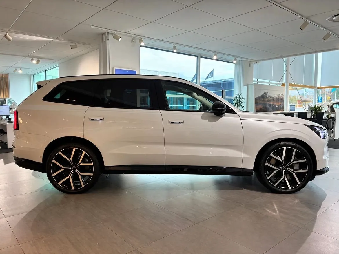 Volvo EX90 bild 2