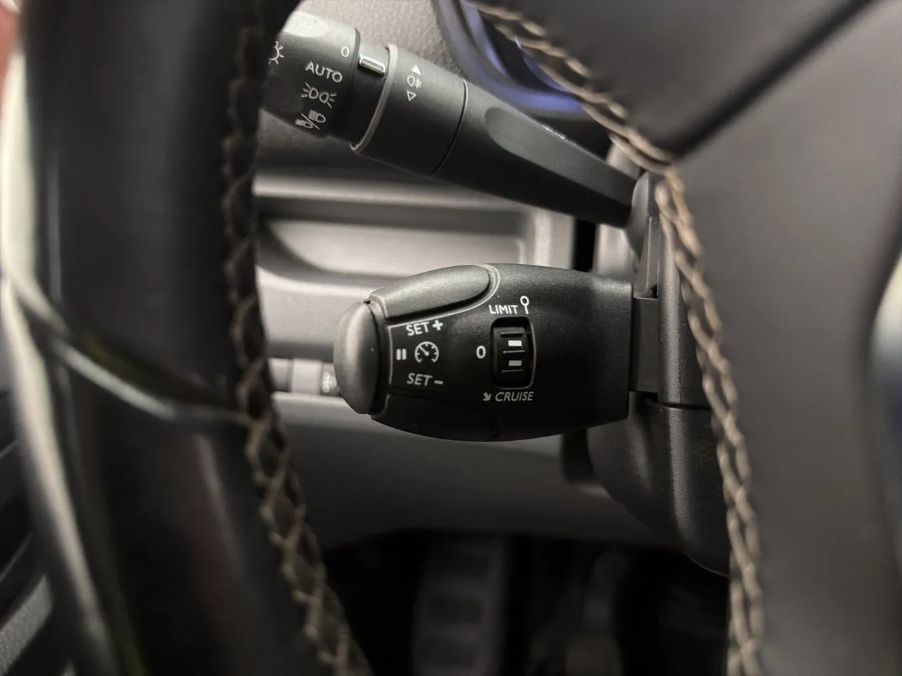 Opel Vivaro bild 17