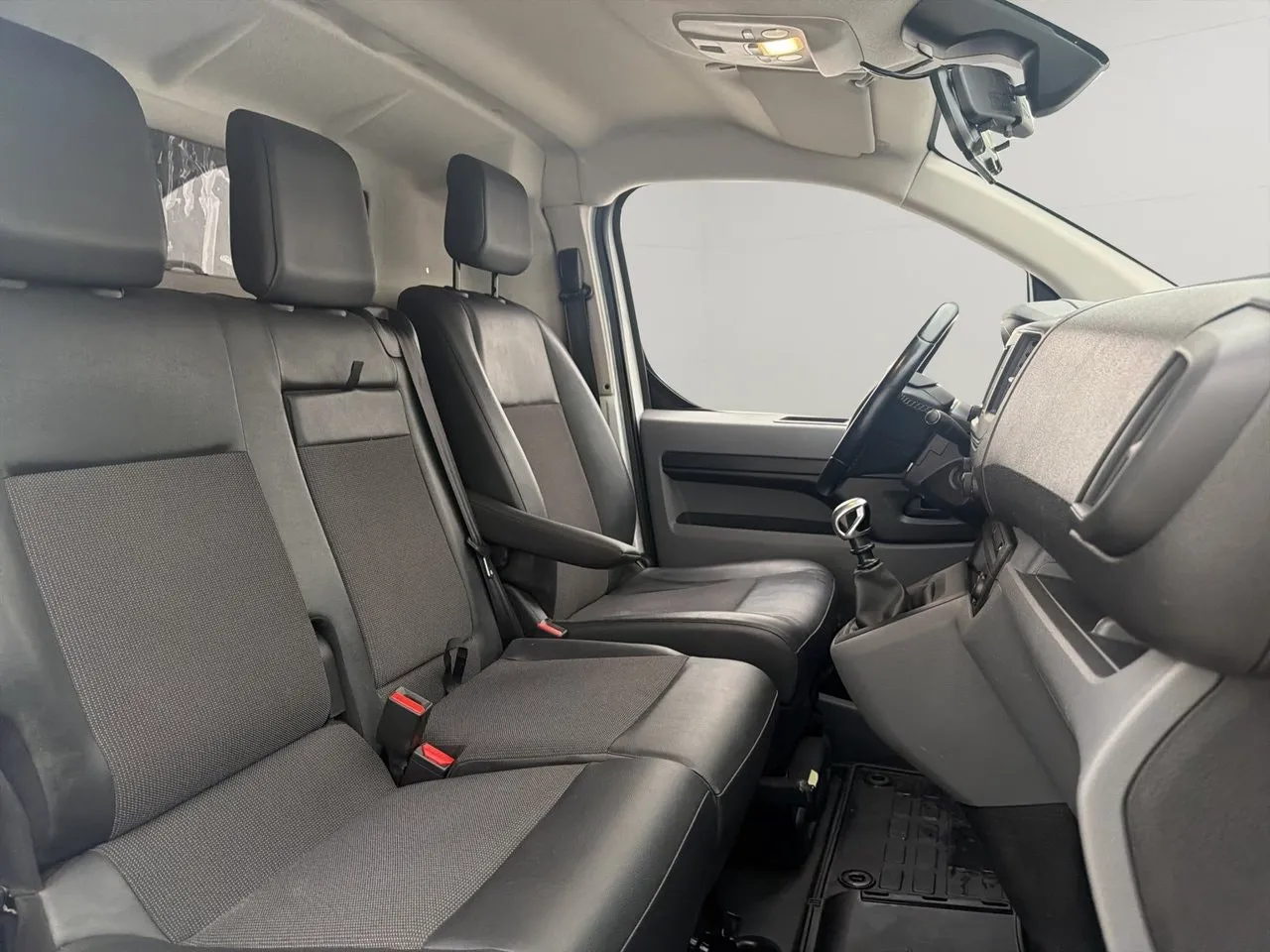 Opel Vivaro bild 25